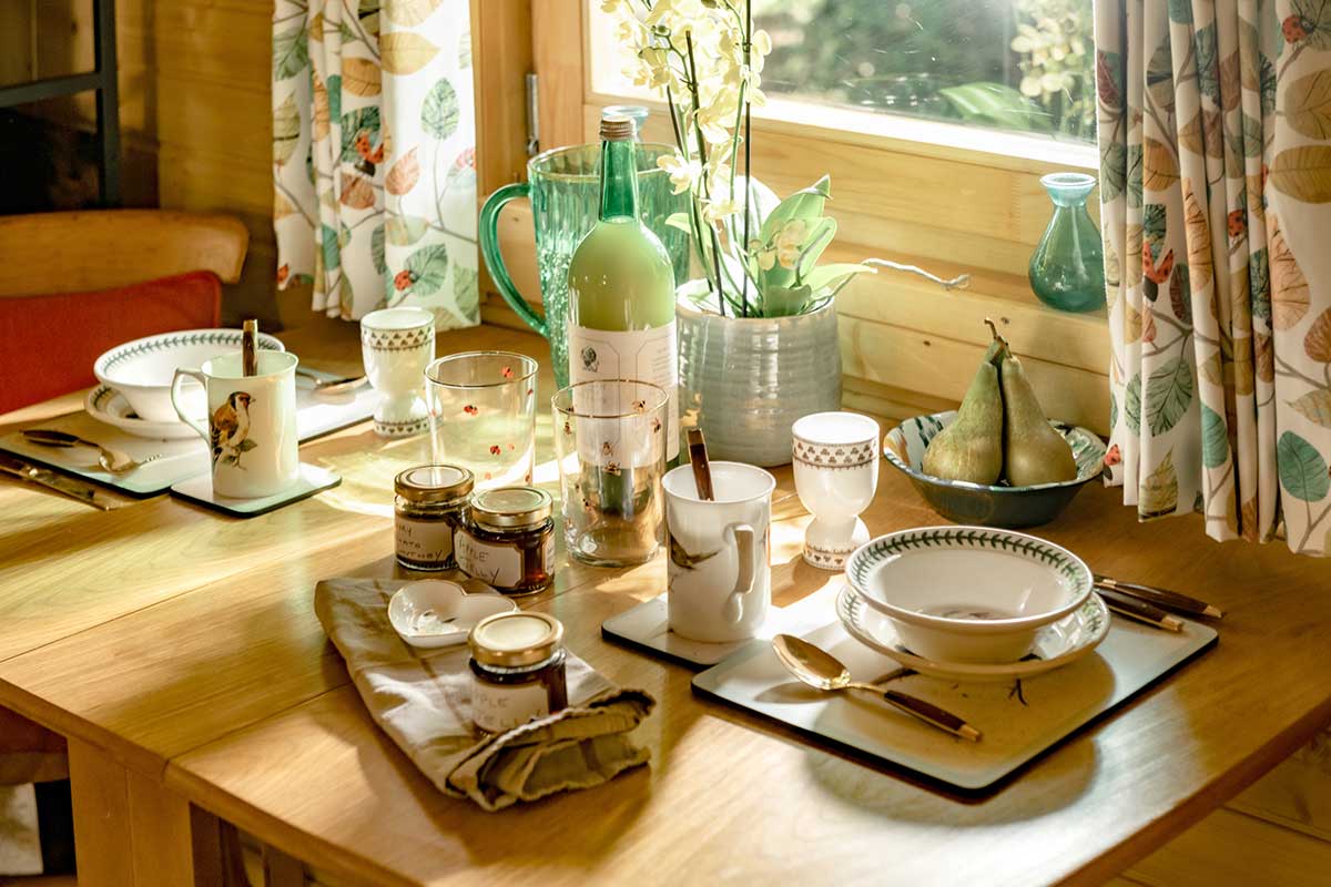 Goldcrest Lodge Breakfast Table